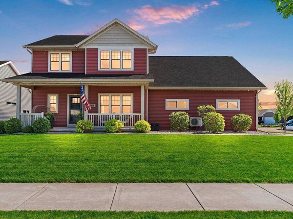 3351 MOCKINGBIRD WAY, Oshkosh, WI 54901