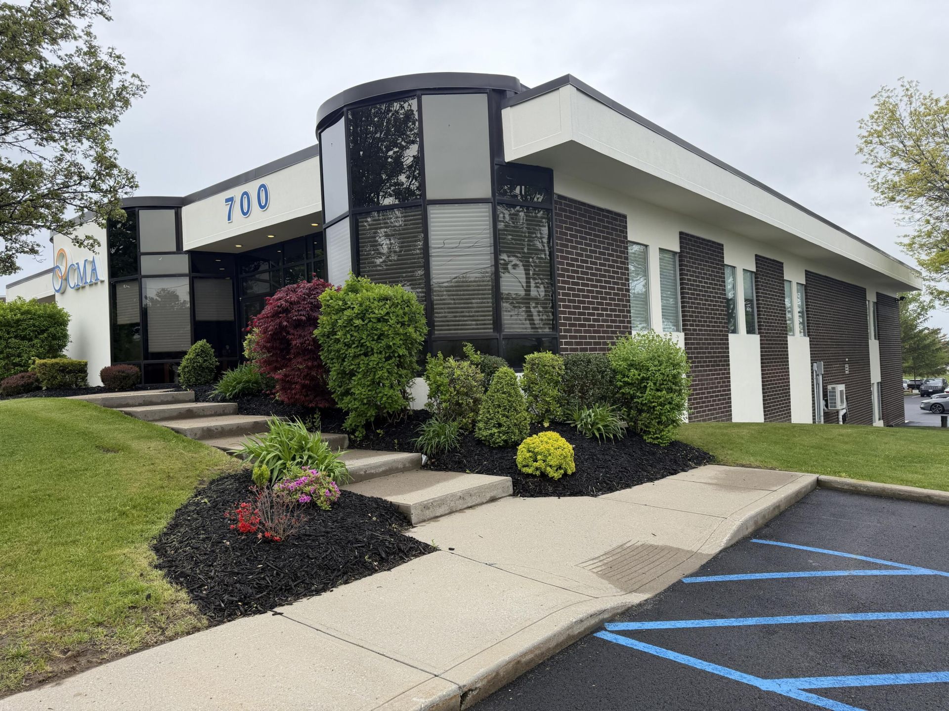 700 Troy Schenectady Road, Latham, NY 12110 Main Photo