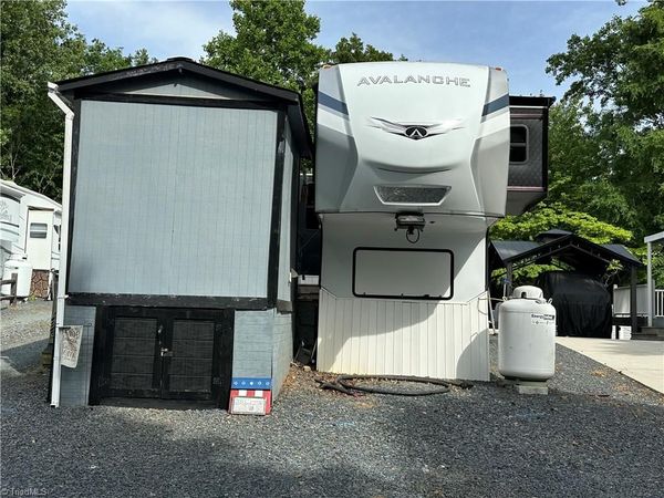 133 Marina Drive , New London, NC 28127