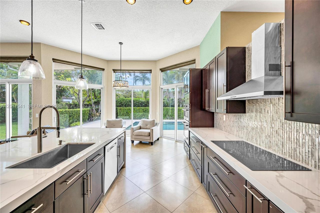 7944 SW 187 St , Cutler Bay, FL 33157 Photo
