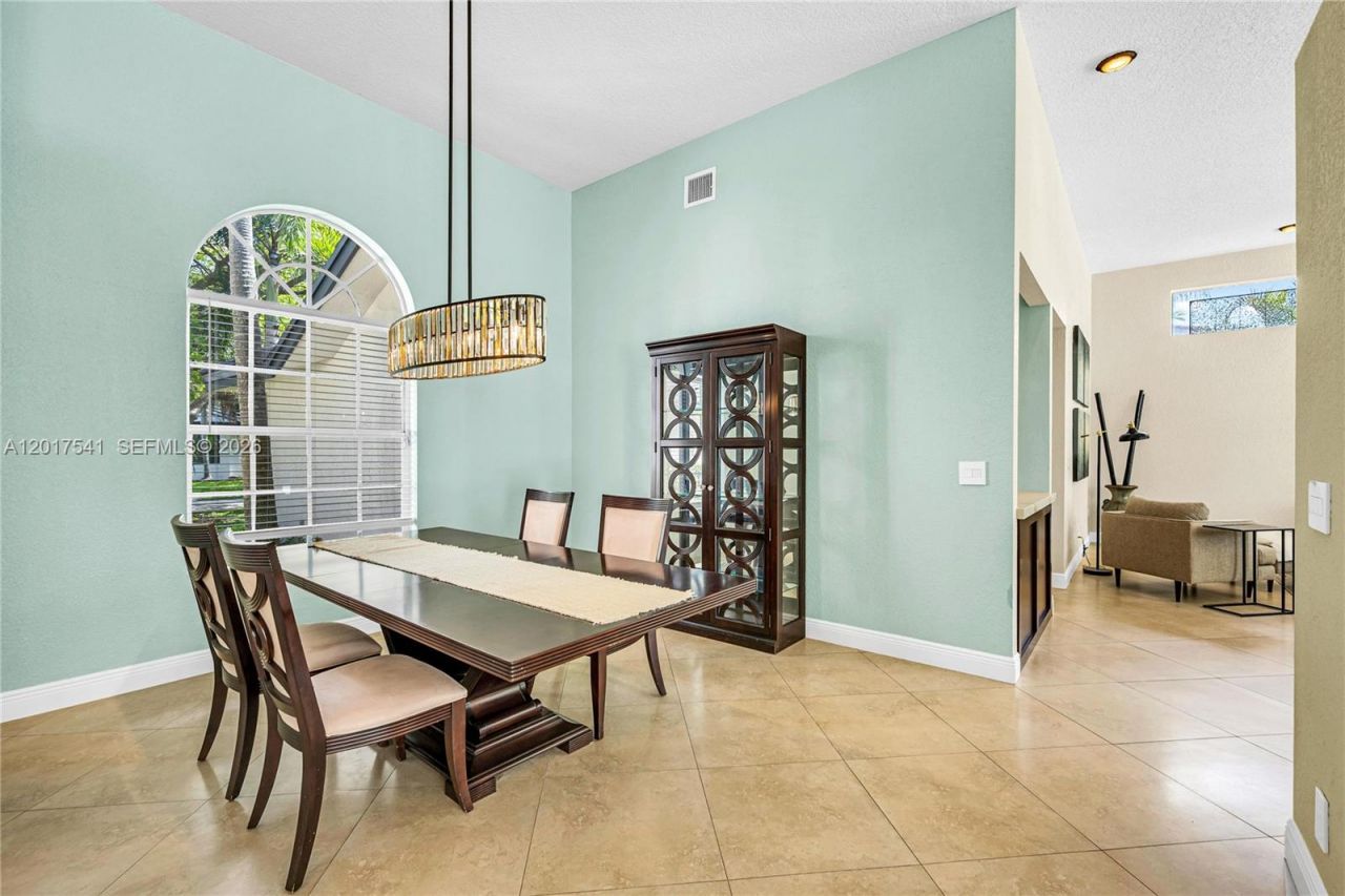 7944 SW 187 St , Cutler Bay, FL 33157 Photo