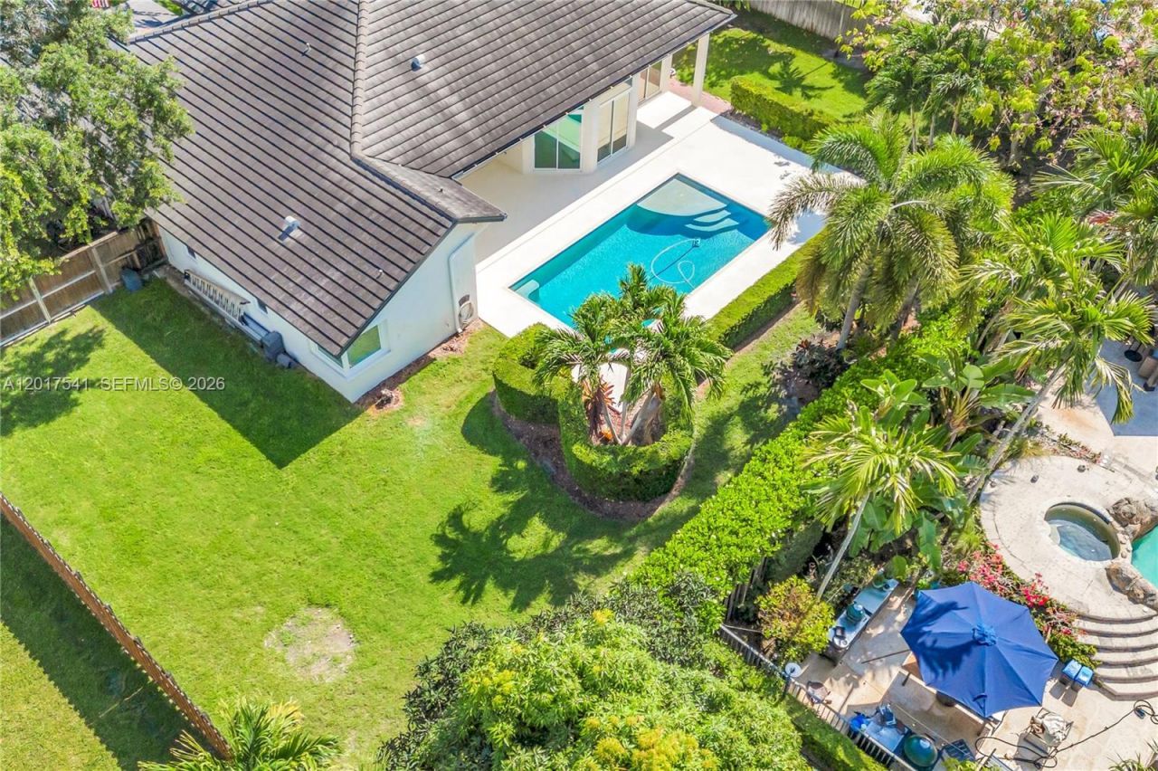 7944 SW 187 St , Cutler Bay, FL 33157 Photo