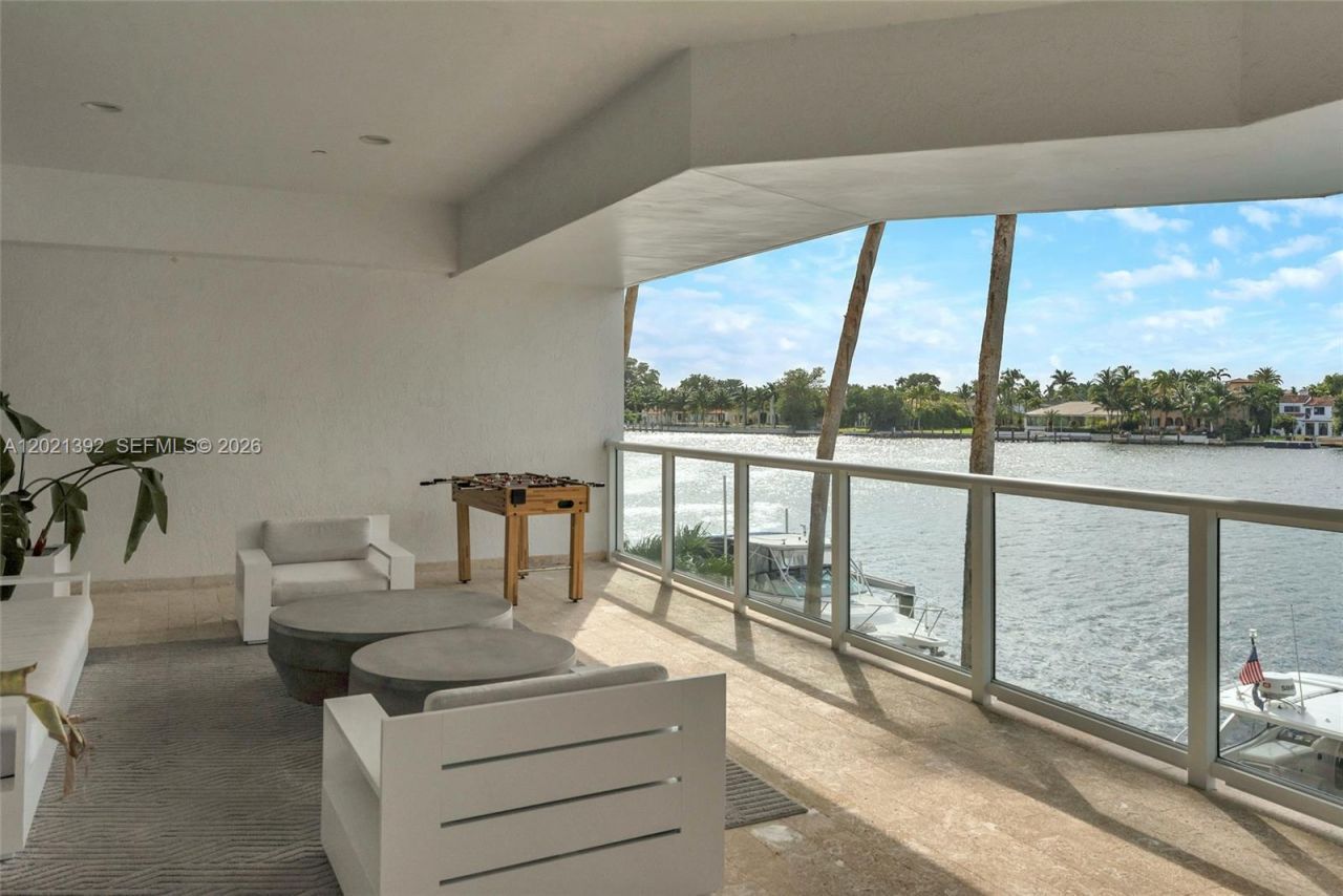 5900 Collins Ave , Unit 408, Miami Beach, FL 33140 Photo