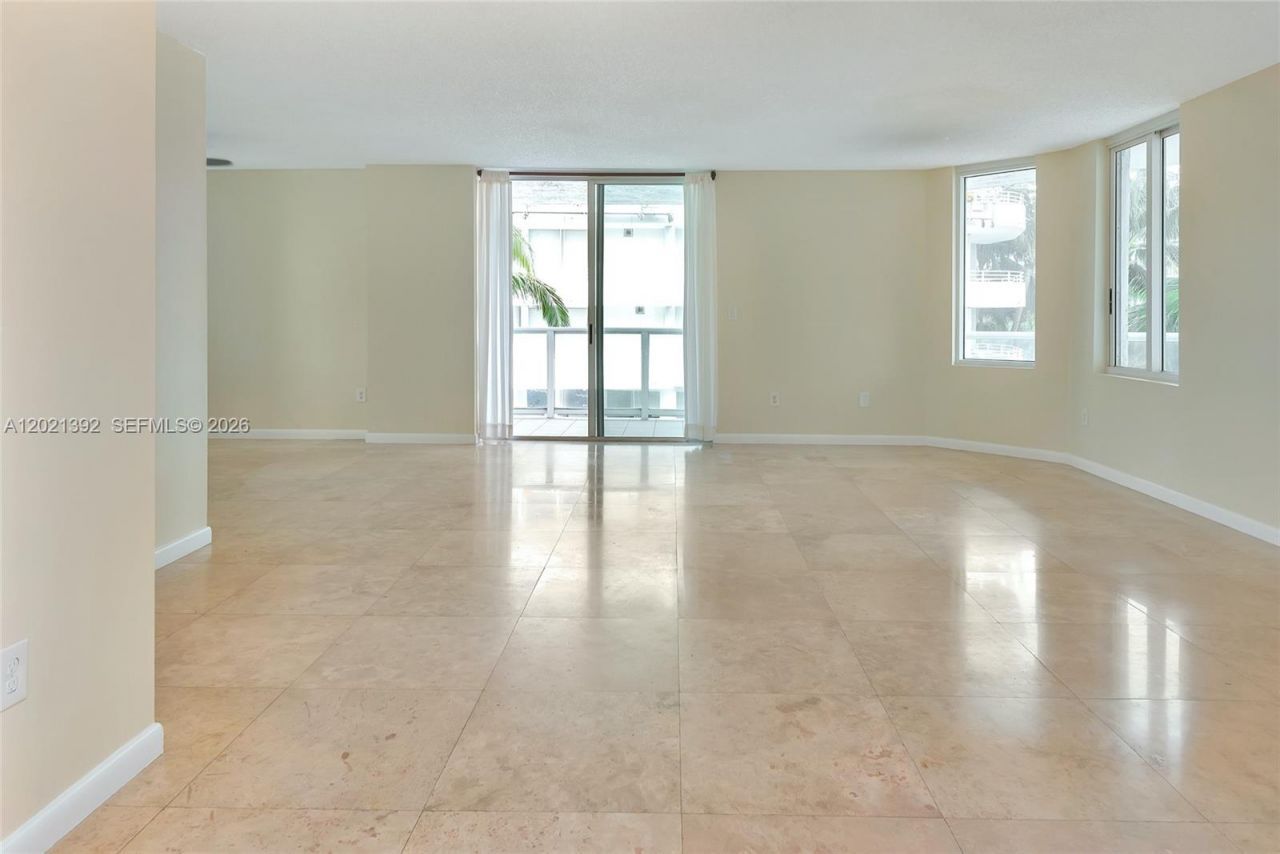 5900 Collins Ave , Unit 408, Miami Beach, FL 33140 Photo