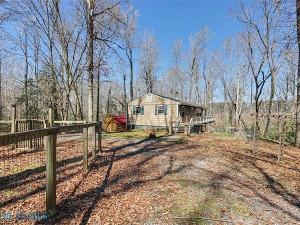 9937 Bacons Lane, Gloucester, VA 23061