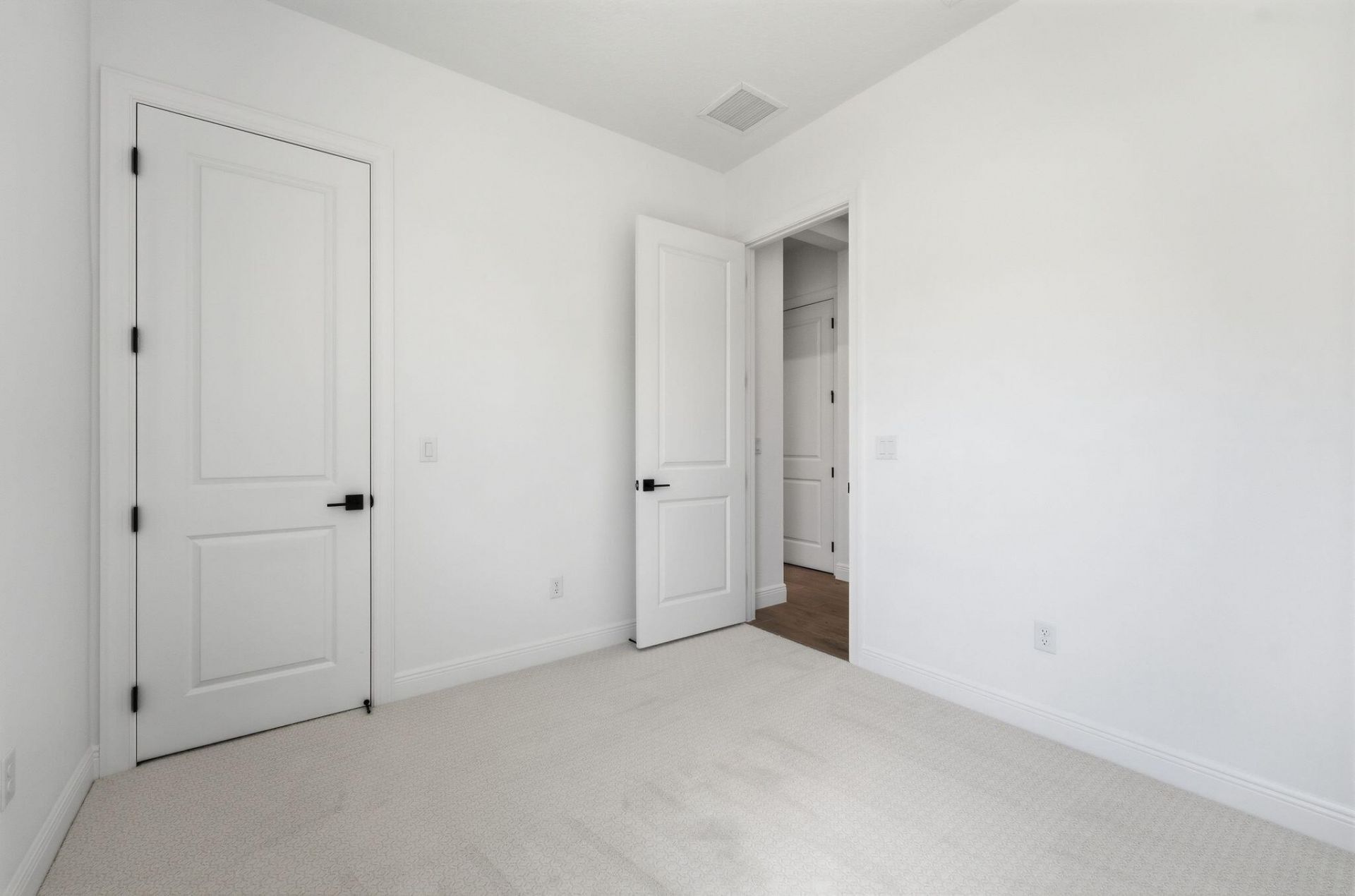 6783 68th Square, Vero Beach, FL 32967 Photo