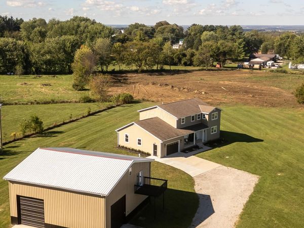 9157 Hagerty Road , Ashville, OH 43103