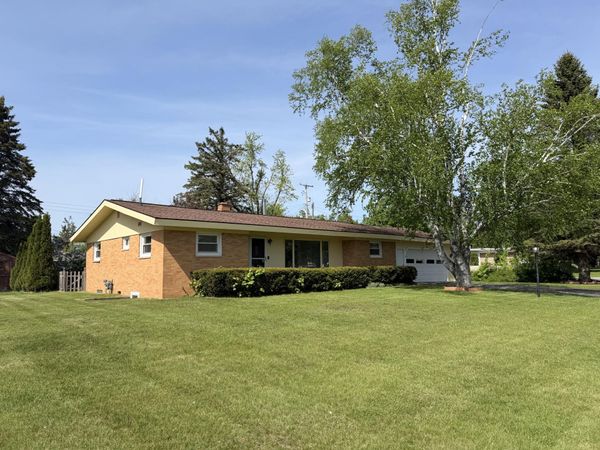 116 U Court, Gaylord, MI 49735
