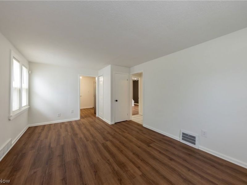 4688 E 173rd Street, Cleveland, OH 44128 Photo 4