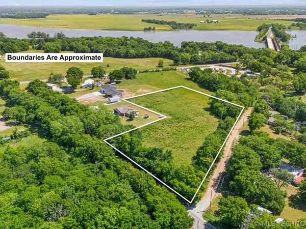 1 N 440 Road , Adair, OK 74330