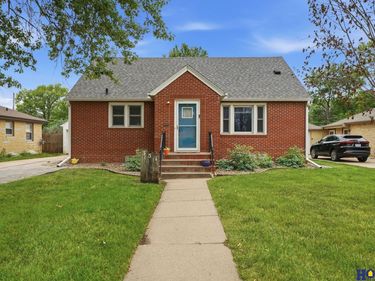 351 S 45th Street , Lincoln, NE 68510