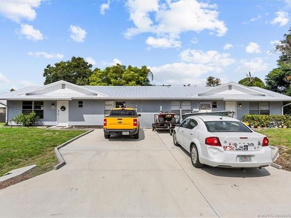3248 SE Golden Gate Avenue, Stuart, FL 34997