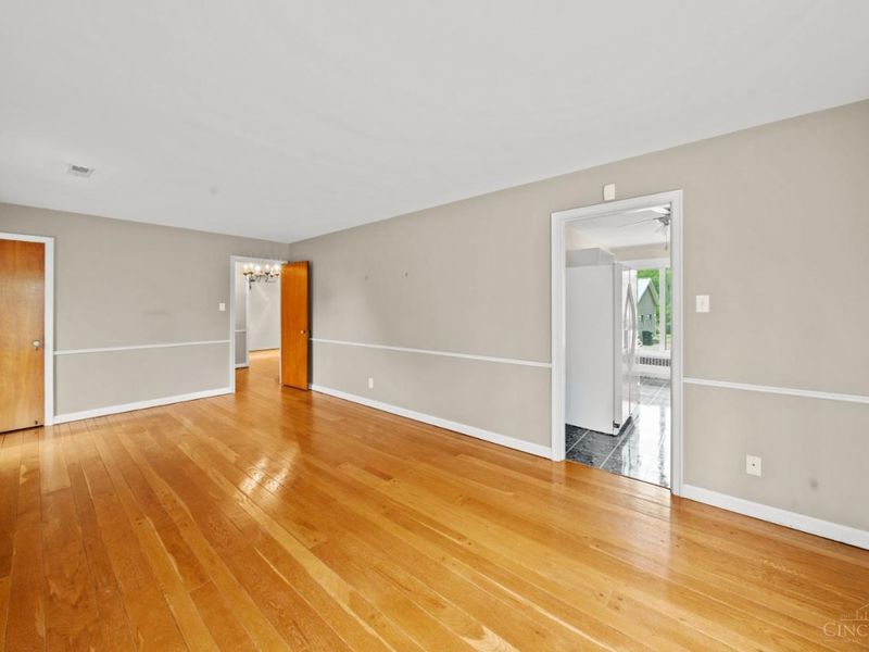 2100 Miles Road, Springfield Twp., OH 45231 Photo 12