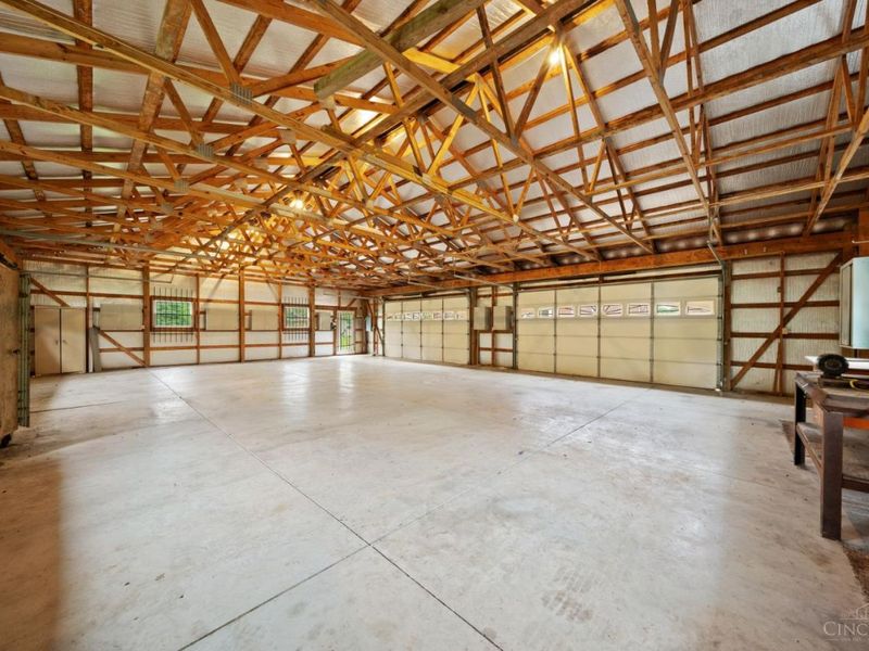 2100 Miles Road, Springfield Twp., OH 45231 Photo 6