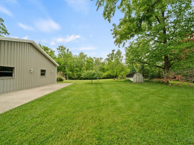 2100 Miles Road, Springfield Twp., OH 45231 Photo 8