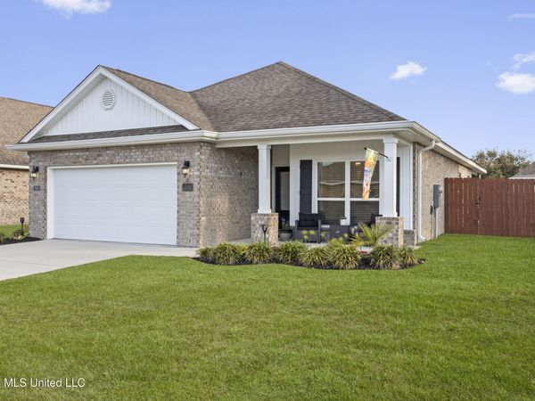 7336 Shearwater Way, Ocean Springs, MS 39564
