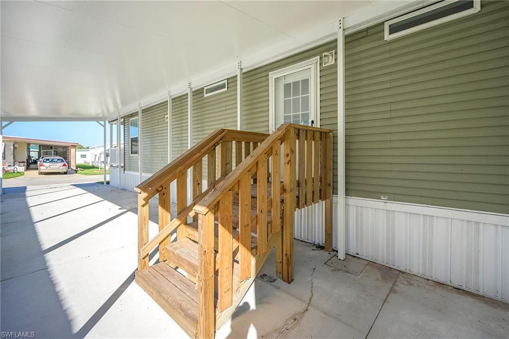 93 Poinsettia Dr, Fort Myers, FL 33905 Photo
