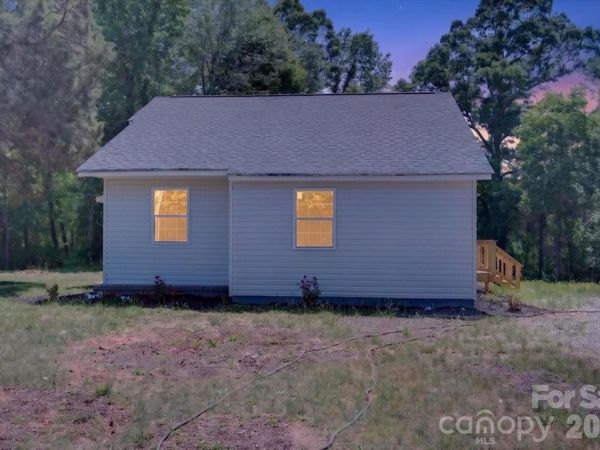 200 Eufola Road , Statesville, NC 28677