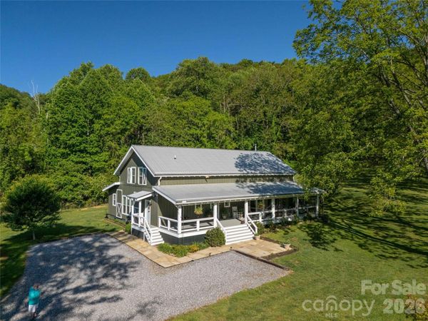 367 Nannys Lane, Sylva, NC 28779