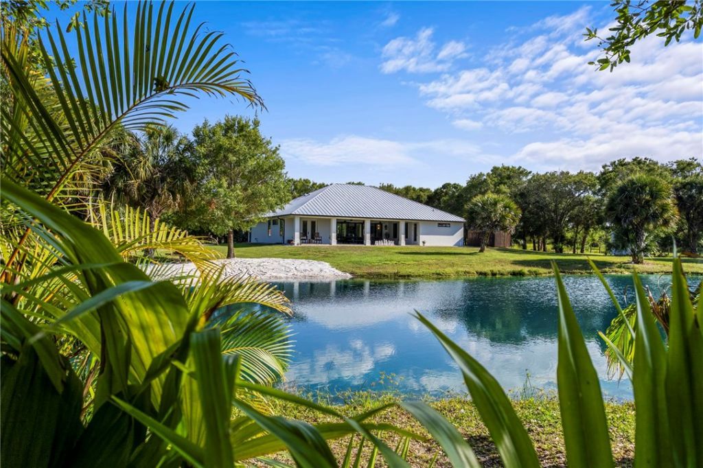 5250 21st Street Sw, Vero Beach, FL 32968 Photo