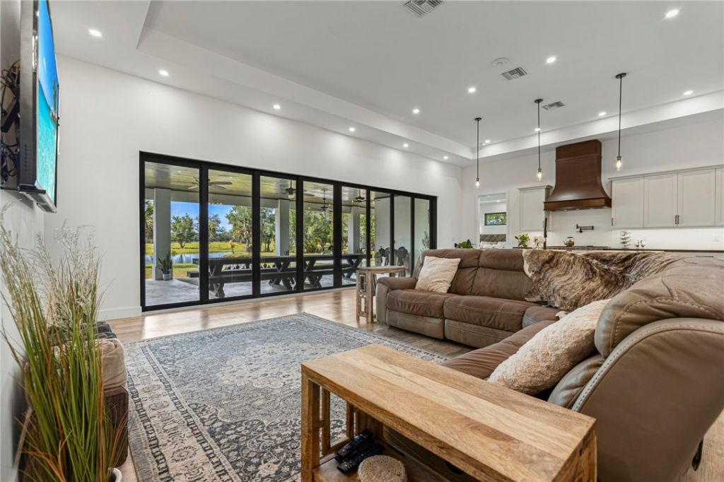 5250 21st Street Sw, Vero Beach, FL 32968 Photo