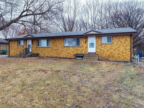 7385 University Avenue NE, Fridley, MN 55432