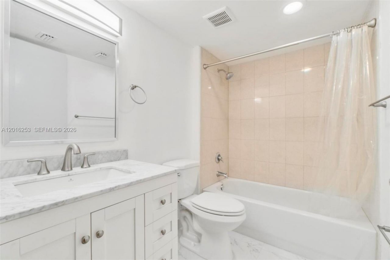 8275 SW 152nd Ave, Unit D-307, Miami, FL 33193 Photo