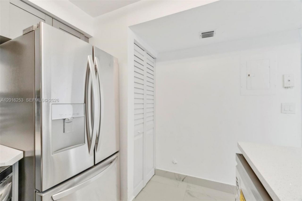 8275 SW 152nd Ave, Unit D-307, Miami, FL 33193 Photo