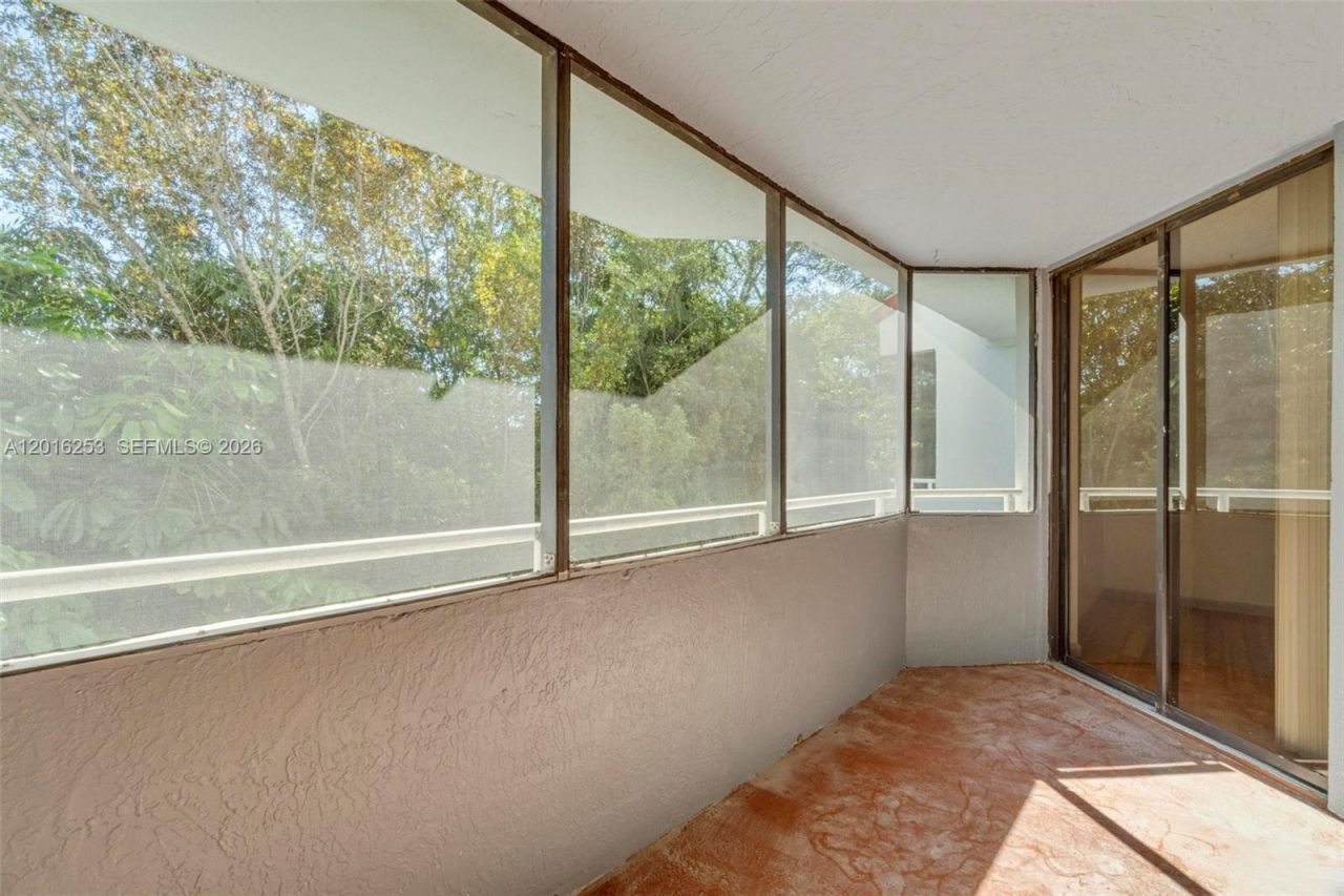 8275 SW 152nd Ave, Unit D-307, Miami, FL 33193 Photo