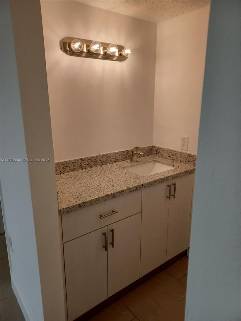 8275 SW 152nd Ave , Unit D-416, Miami, FL 33193 Photo