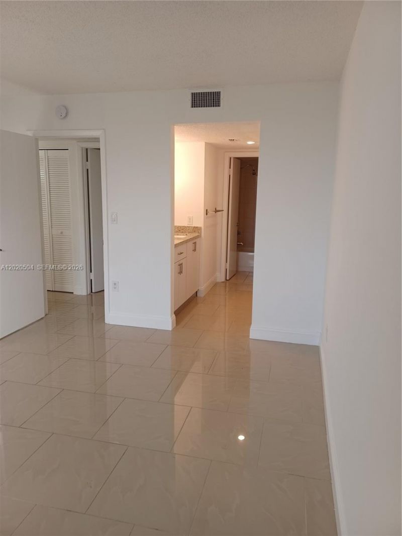 8275 SW 152nd Ave , Unit D-416, Miami, FL 33193 Photo