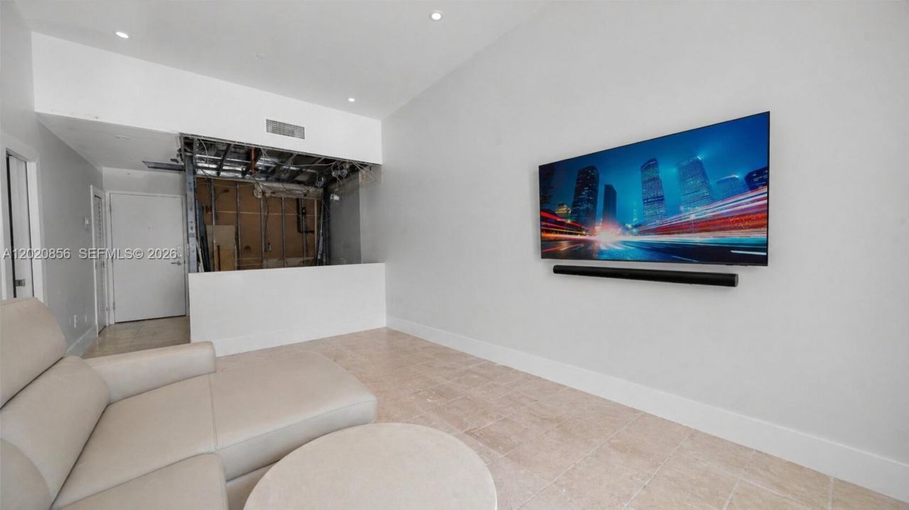 6917 Collins Ave, Unit L-107, Miami Beach, FL 33141 Photo