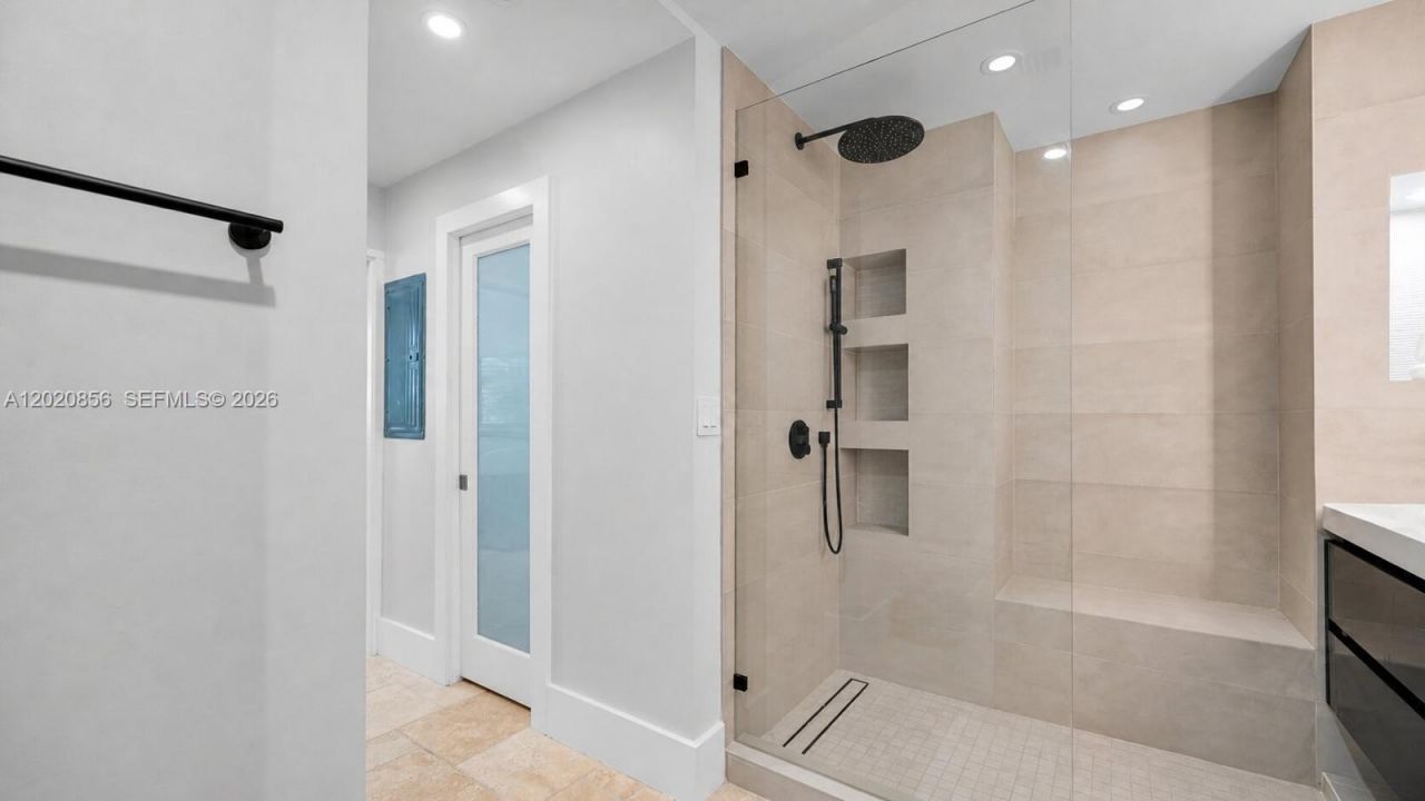 6917 Collins Ave, Unit L-107, Miami Beach, FL 33141 Photo
