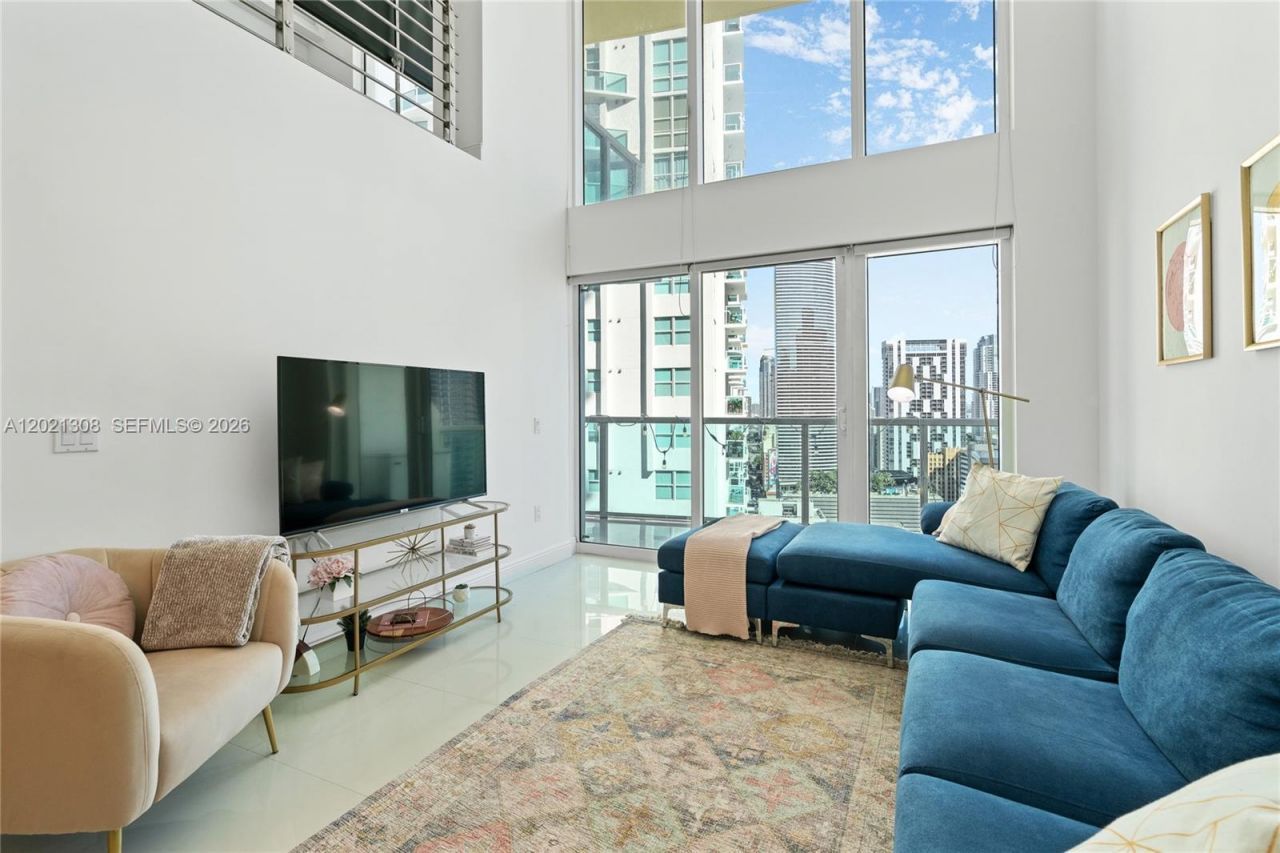 41 SE 5th St, Unit 1609, Miami, FL 33131 Photo