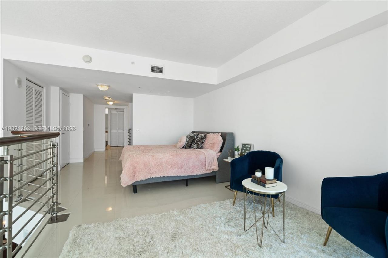 41 SE 5th St, Unit 1609, Miami, FL 33131 Photo