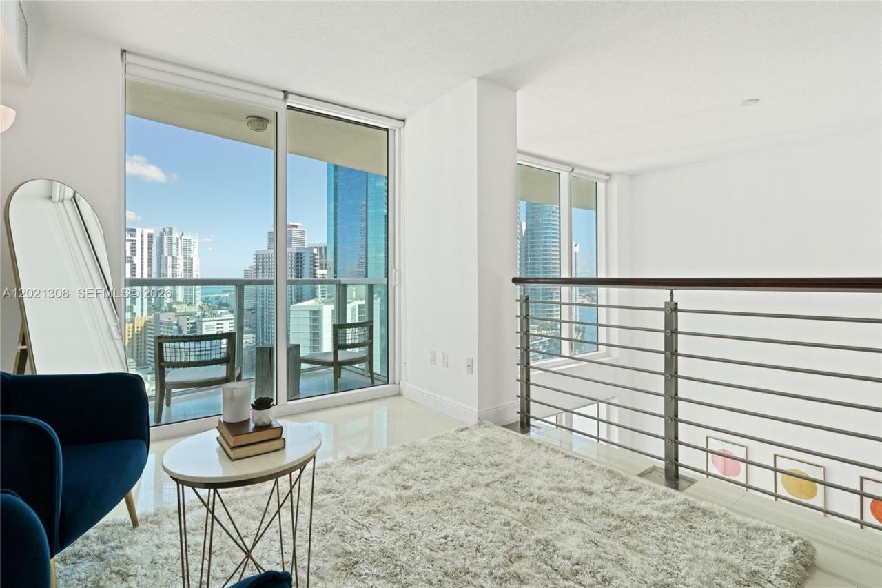 41 SE 5th St, Unit 1609, Miami, FL 33131 Photo