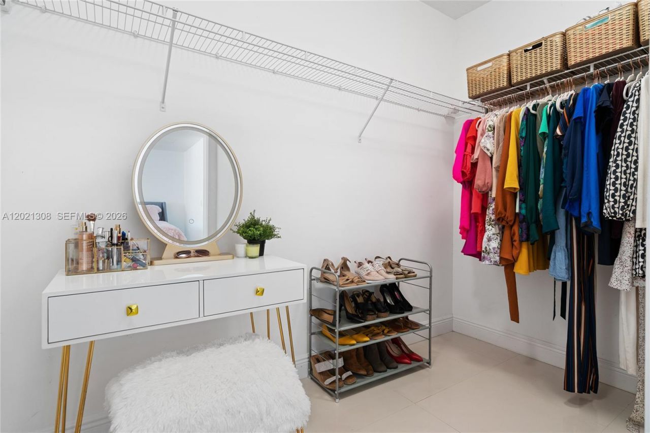 41 SE 5th St, Unit 1609, Miami, FL 33131 Photo