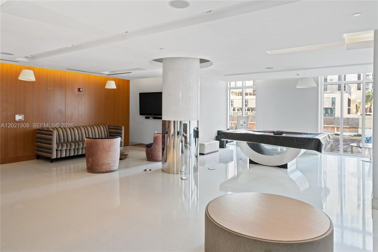 41 SE 5th St, Unit 1609, Miami, FL 33131 Photo