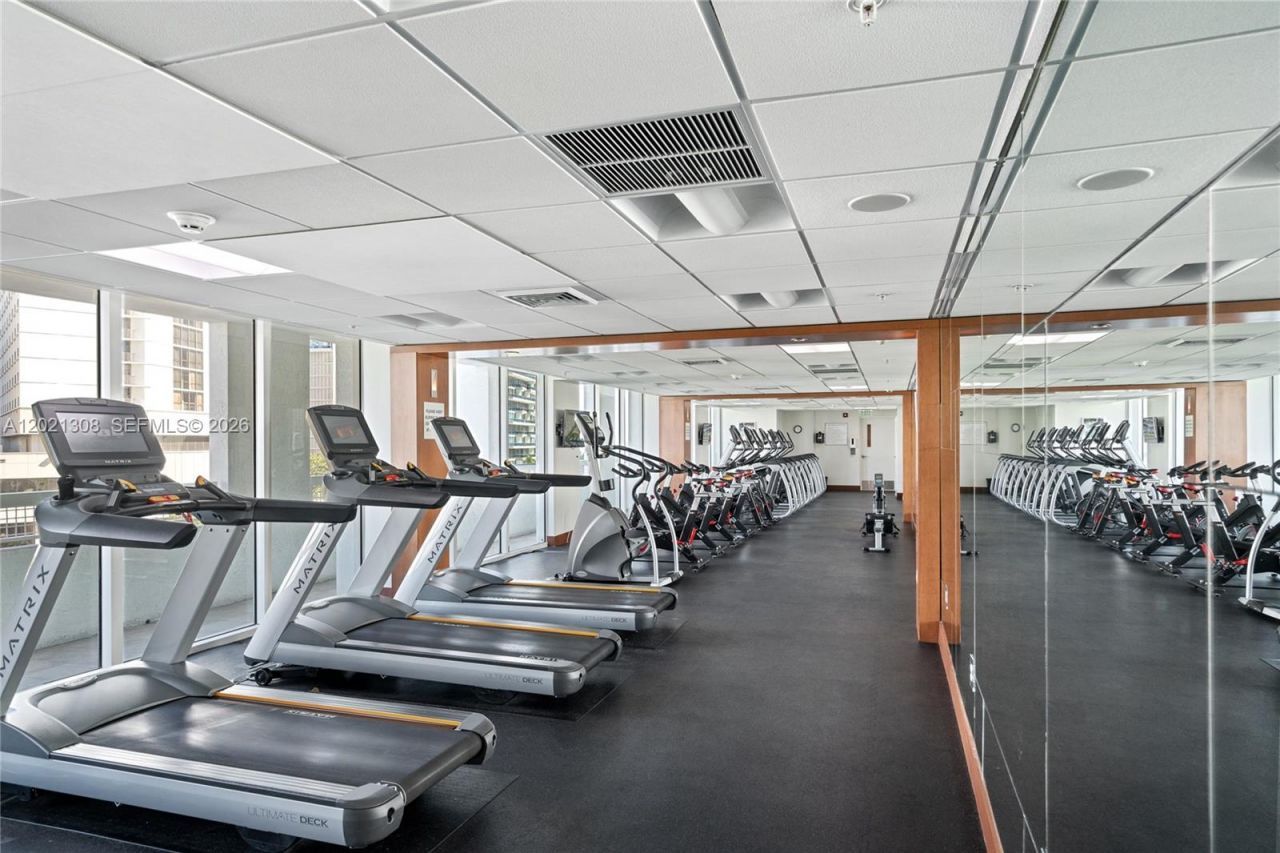 41 SE 5th St, Unit 1609, Miami, FL 33131 Photo