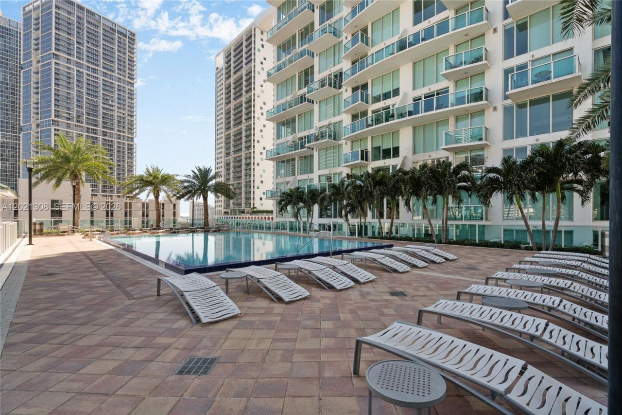 41 SE 5th St, Unit 1609, Miami, FL 33131 Photo