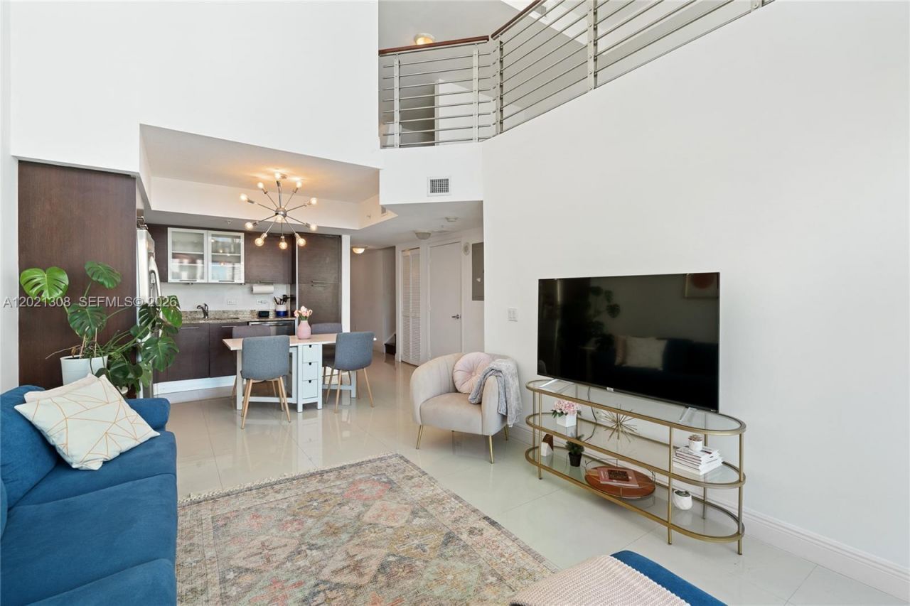 41 SE 5th St, Unit 1609, Miami, FL 33131 Photo