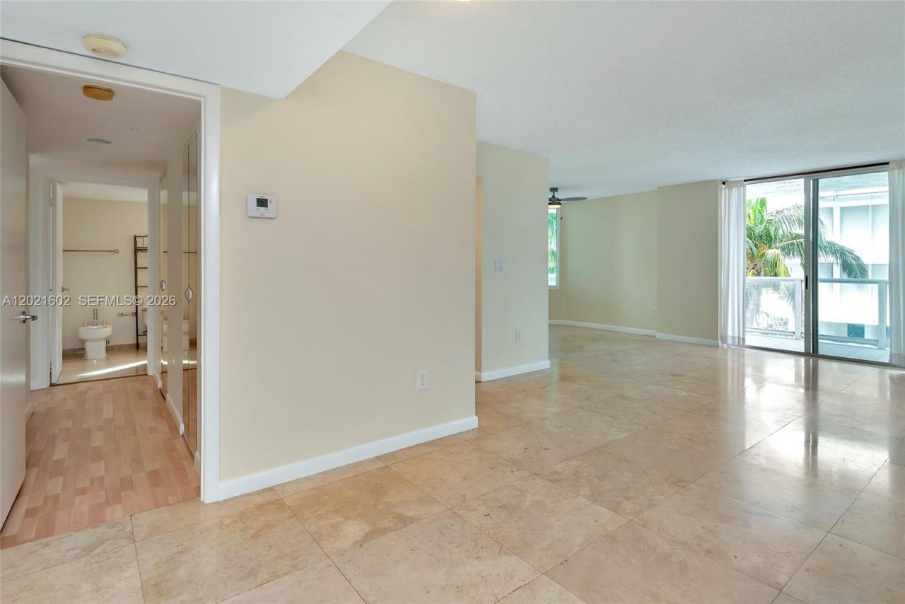 5900 Collins Ave , Unit 408, Miami Beach, FL 33140 Photo
