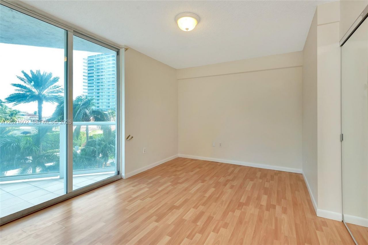 5900 Collins Ave , Unit 408, Miami Beach, FL 33140 Photo