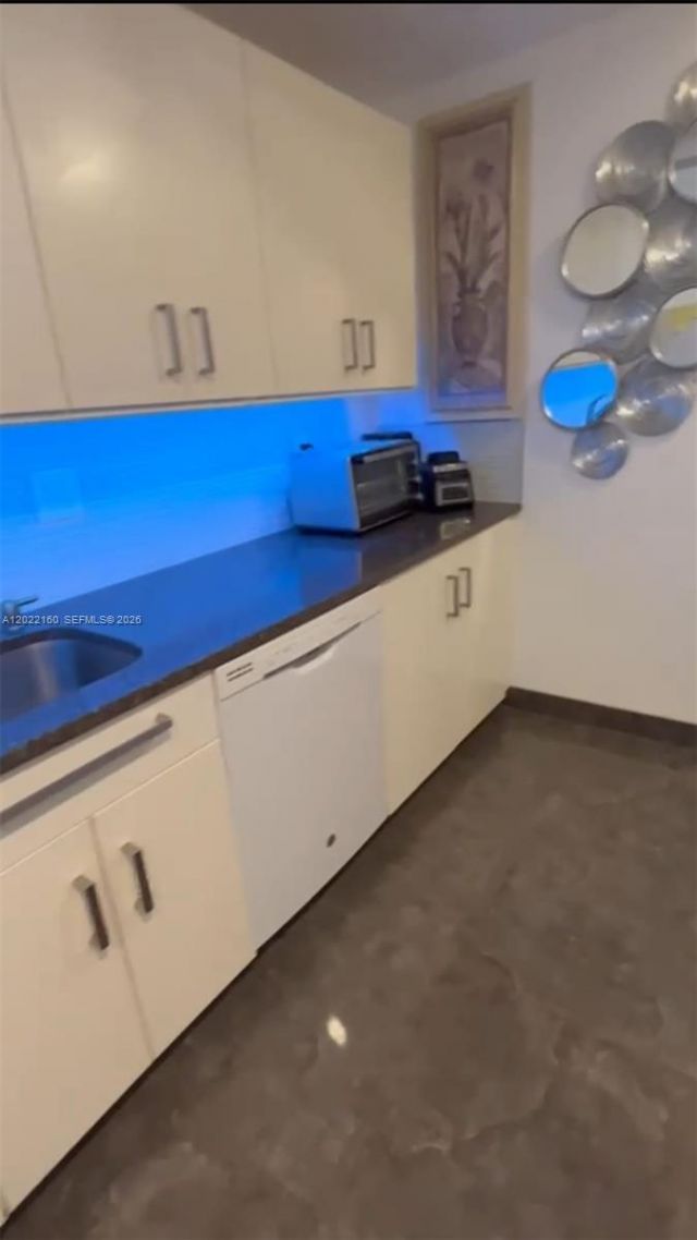 211 S Ocean Dr , Unit 204, Hollywood, FL 33019 Photo