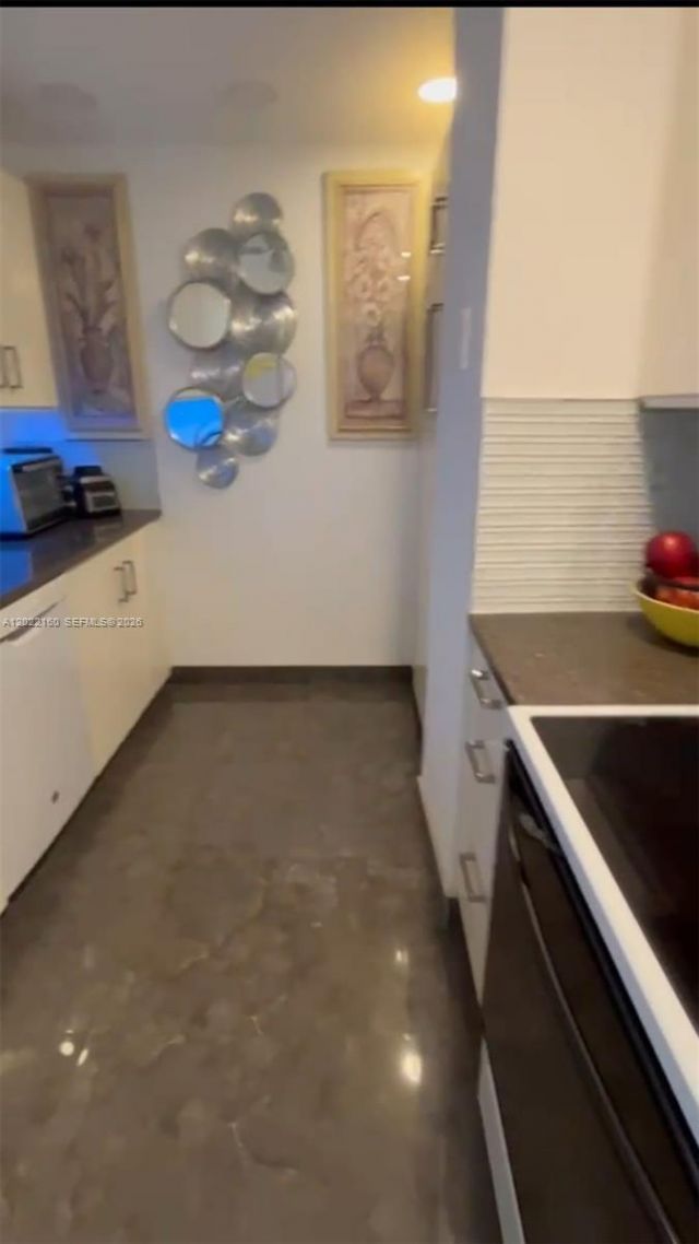 211 S Ocean Dr , Unit 204, Hollywood, FL 33019 Photo