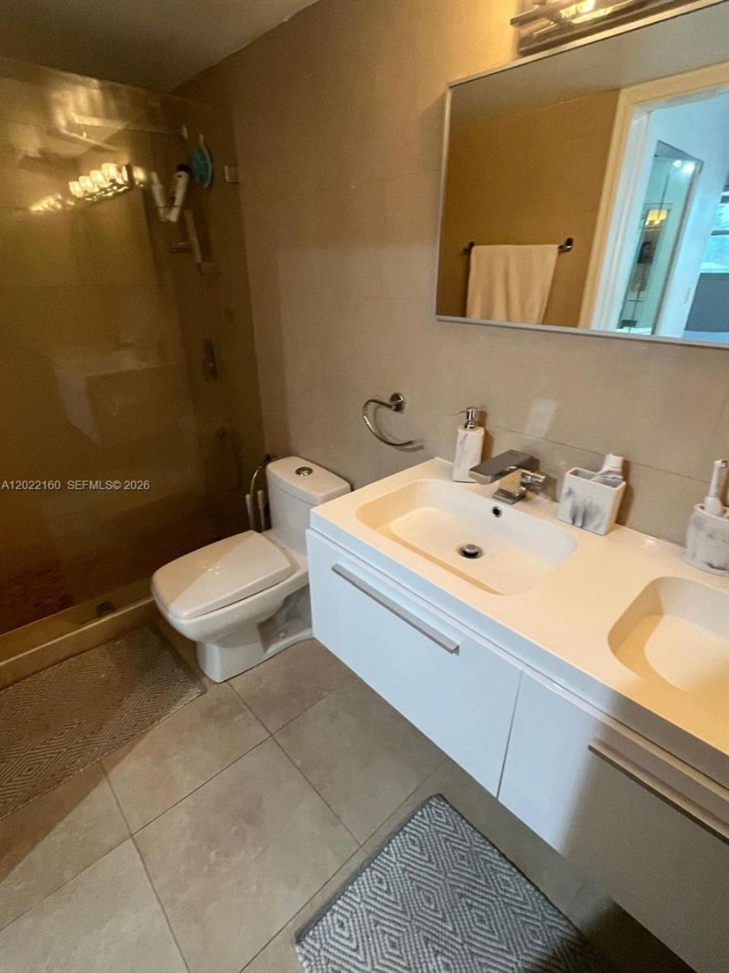 211 S Ocean Dr, Unit 204, Hollywood, FL 33019 Photo