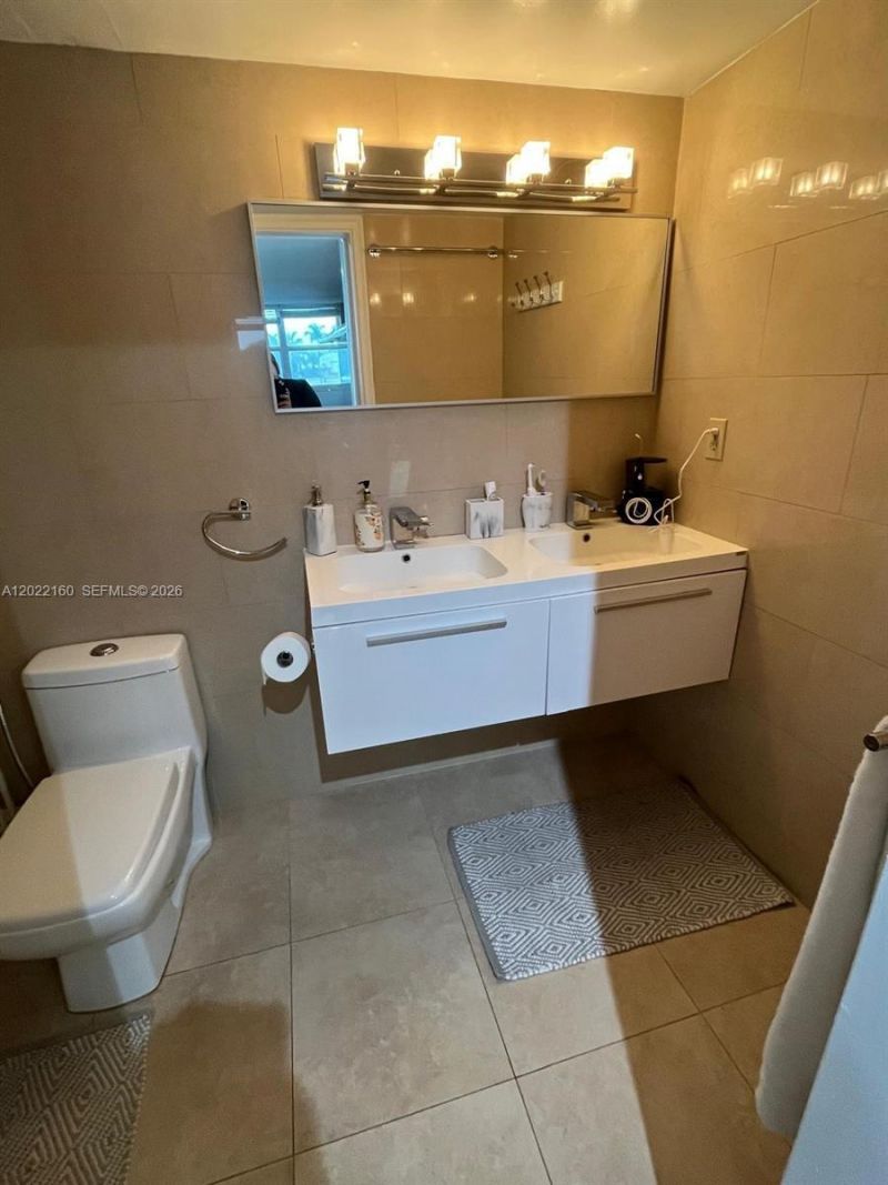 211 S Ocean Dr, Unit 204, Hollywood, FL 33019 Photo