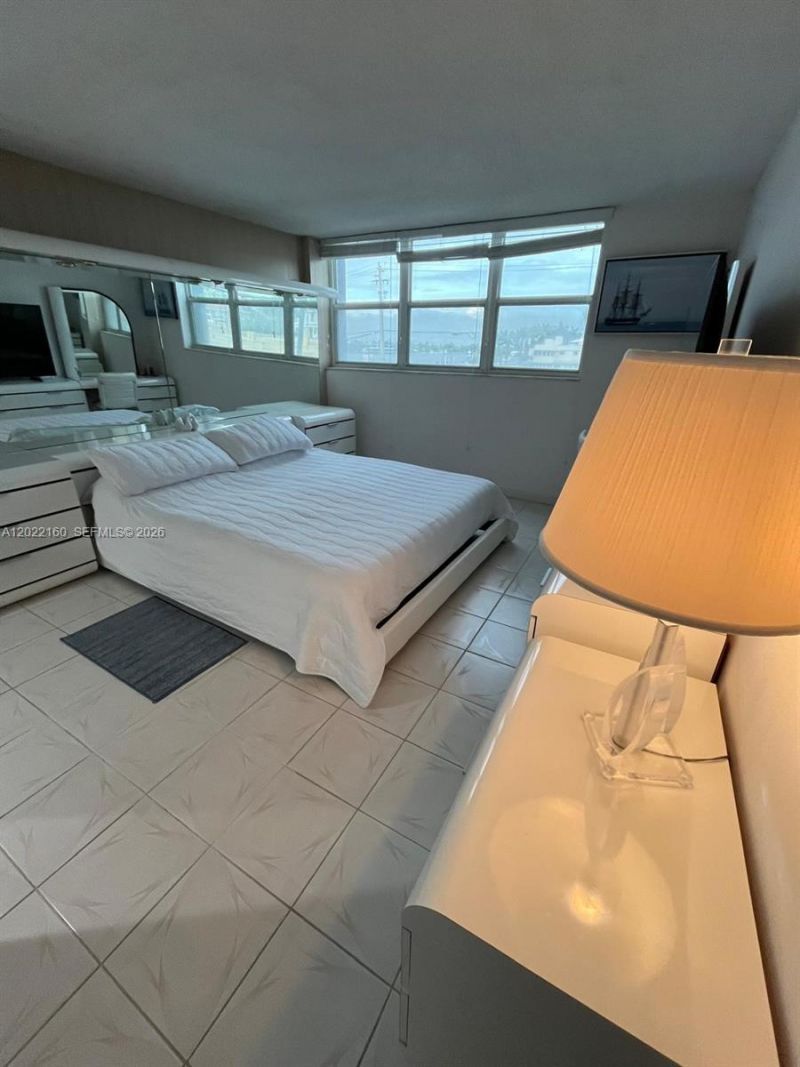 211 S Ocean Dr, Unit 204, Hollywood, FL 33019 Photo