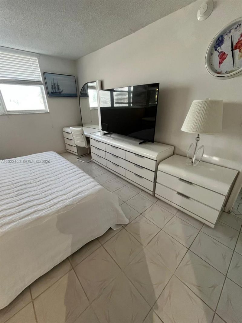 211 S Ocean Dr , Unit 204, Hollywood, FL 33019 Photo