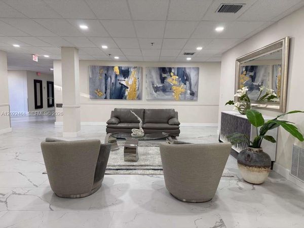 900 NE 195th St , Unit 618, Miami, FL 33179